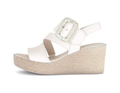 Sandaleno met sleehak crème