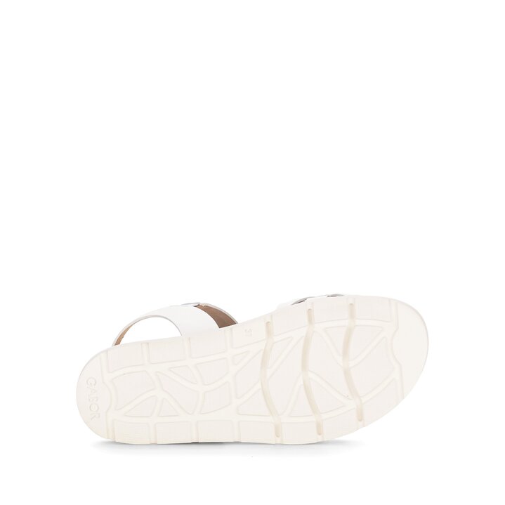 Riemchensandale creme #4
