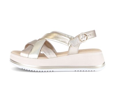 Sandale met plateauzool goud