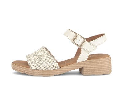 Riemchensandale creme