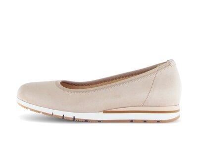 Sportliche Ballerina beige