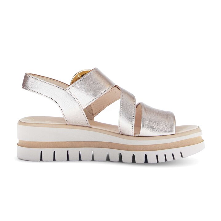 Sandalo con plateau oro #1