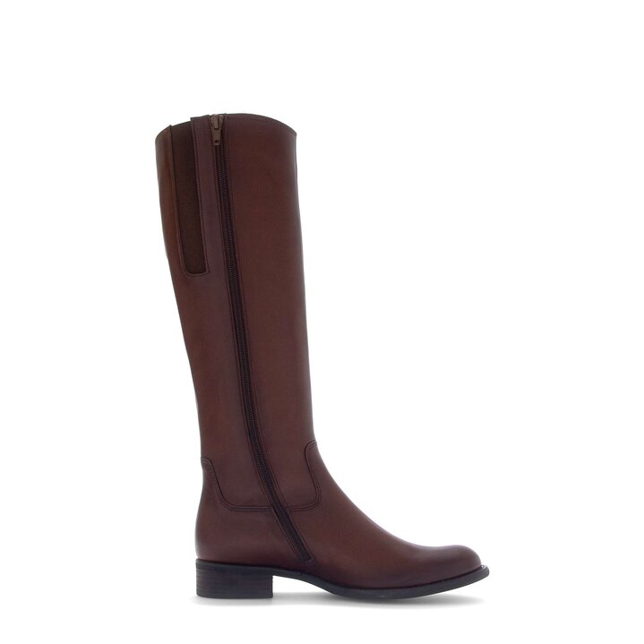 Cavalière marron #1