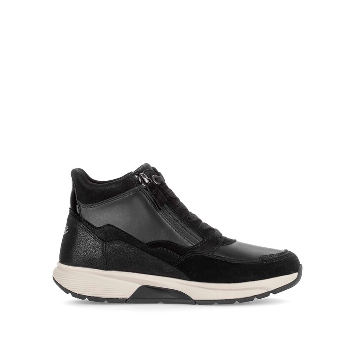 Sneaker high schwarz #1