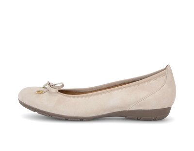 Sportliche Ballerina beige