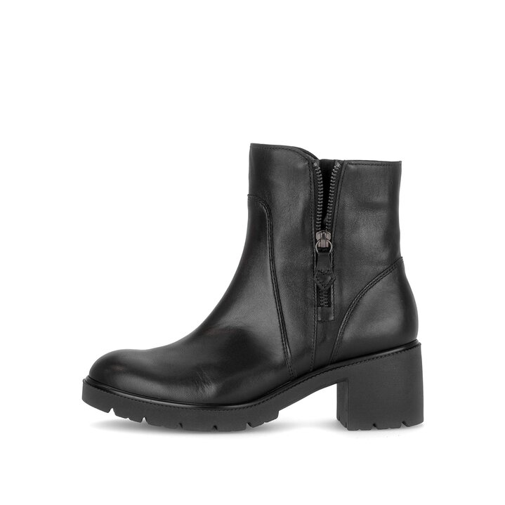 Sportliche Stiefelette schwarz #0