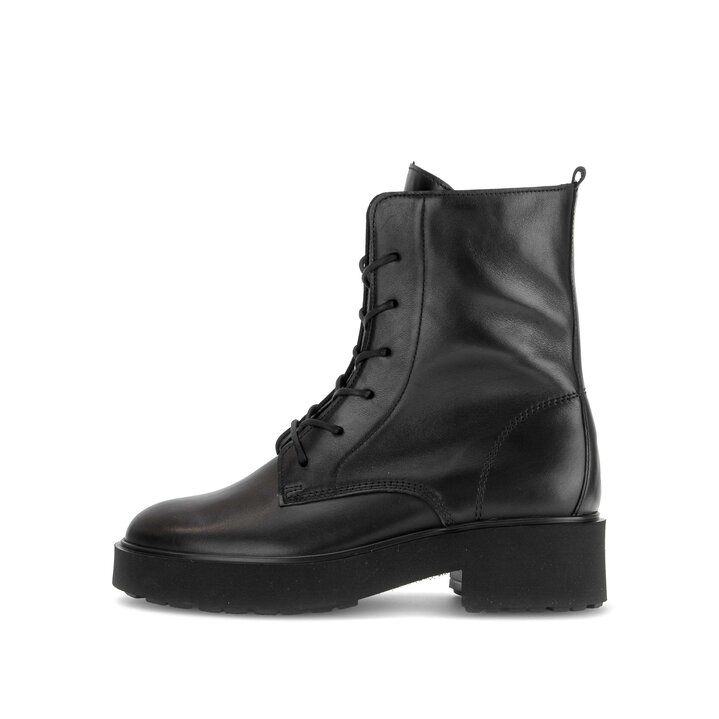 Stivaletto stringato nero #0