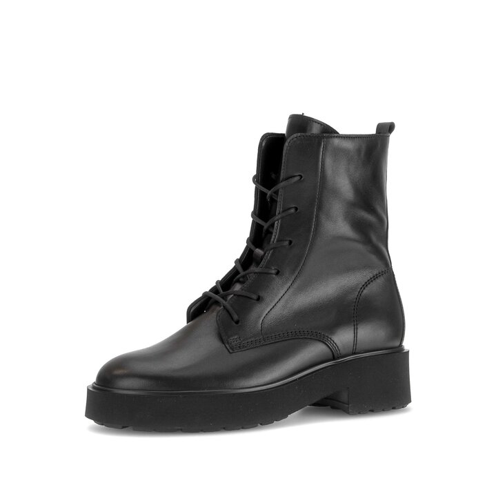 Stivaletto stringato nero #2