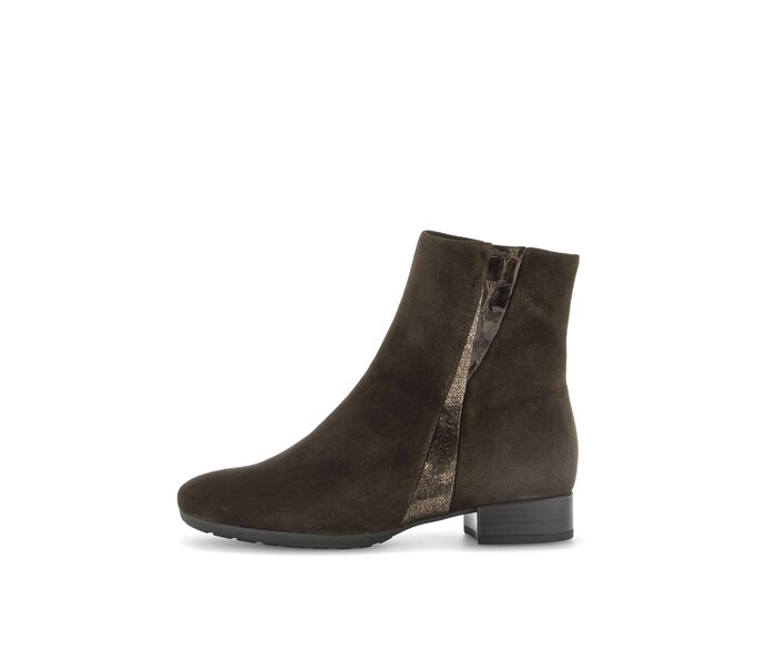 Sportliche Stiefelette braun #0