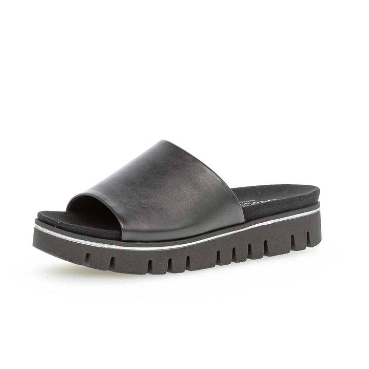 Pantolette schwarz #2