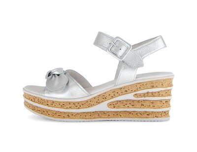 Sandalo con zeppa argento