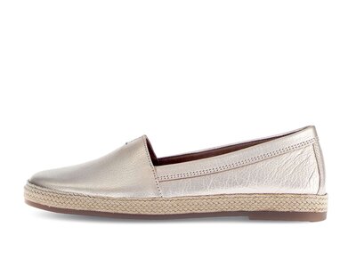 Slip-on gold
