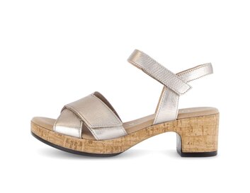  p17707844 beige