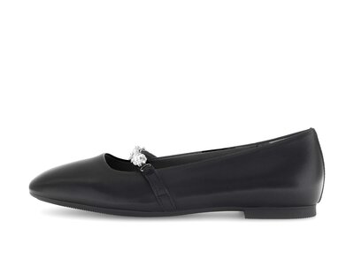 Elegant ballerina black