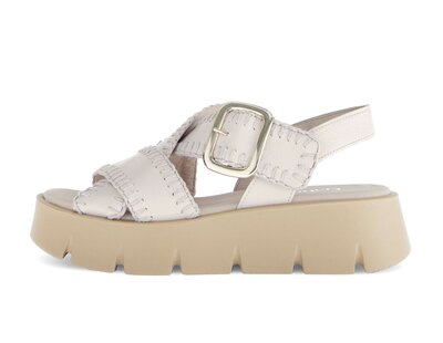 Platform sandal cream