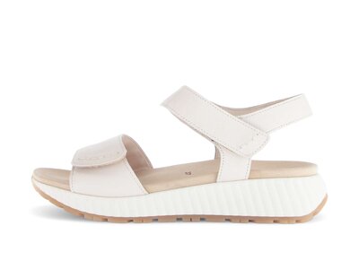 Sandalo con cinturino crema