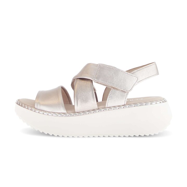 Sandale à plateforme or #0