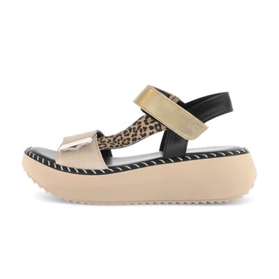 Platform sandal beige