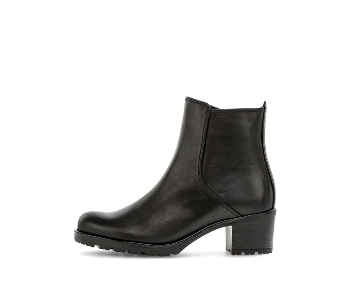 Sportliche Stiefelette schwarz #0