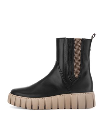 Stivaletto con plateau nero