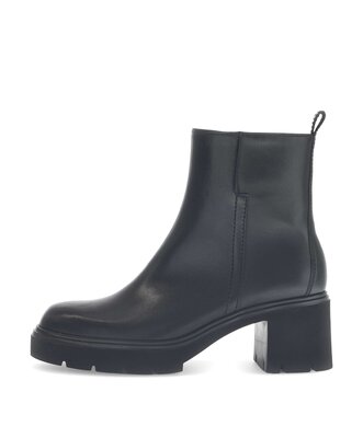 Plateau Stiefelette schwarz