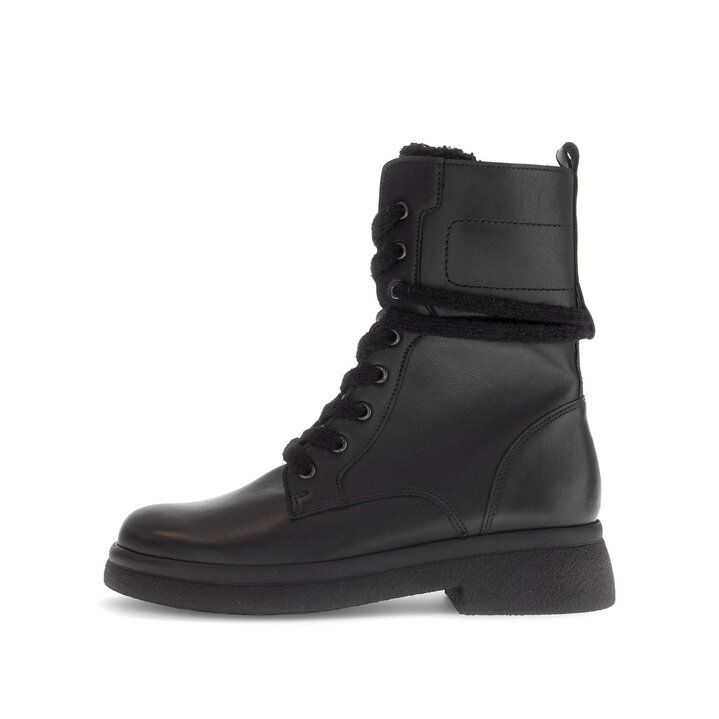 Stivaletto stringato nero #0