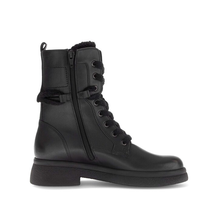 Stivaletto stringato nero #1