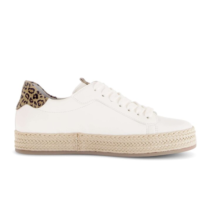 Sneaker low creme #1