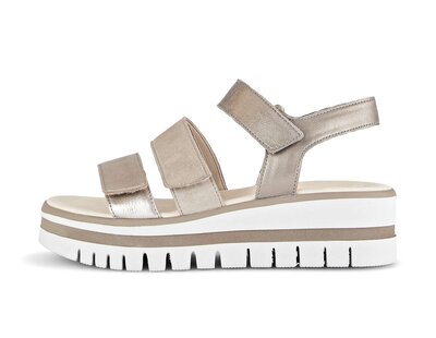 Sandalo con plateau beige