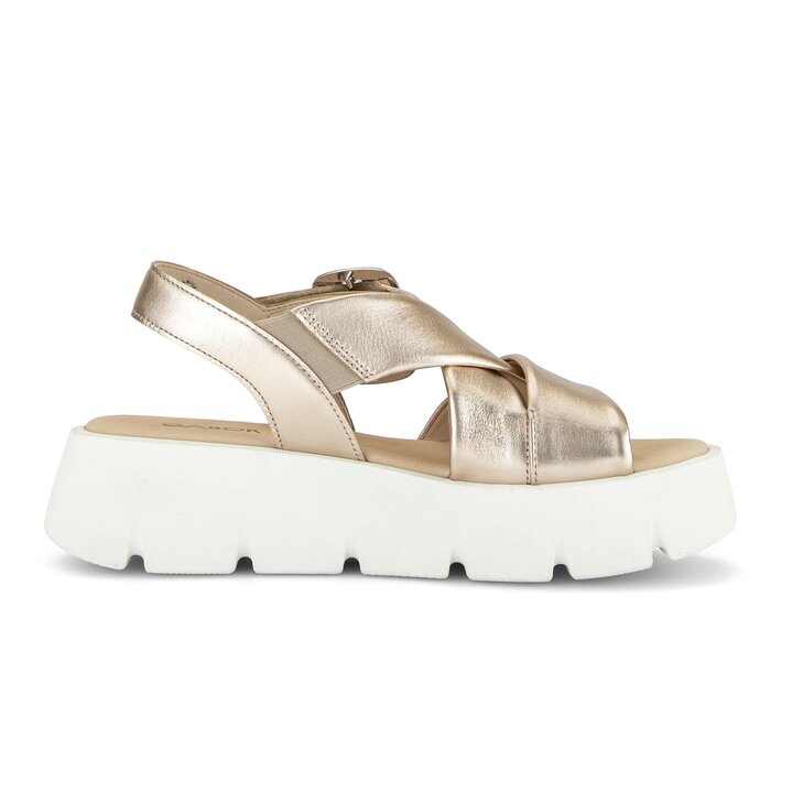 Platåsandaler guld #1