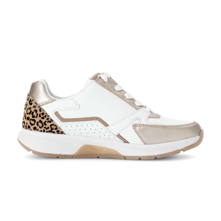 Sneaker low vit #1