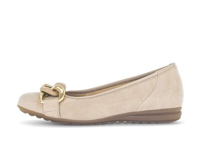 Sportliche Ballerina beige