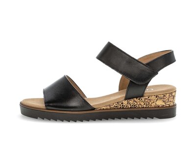 Sandalo con plateau nero