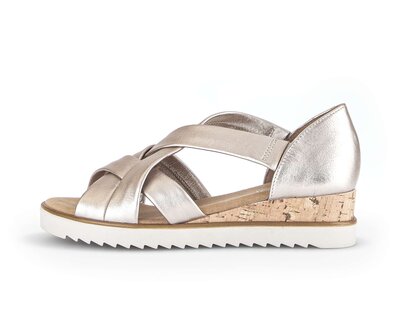 Sandale met plateauzool goud