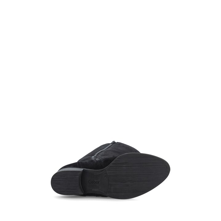 Cavalière noir #4