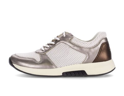 Lage sneaker bruin