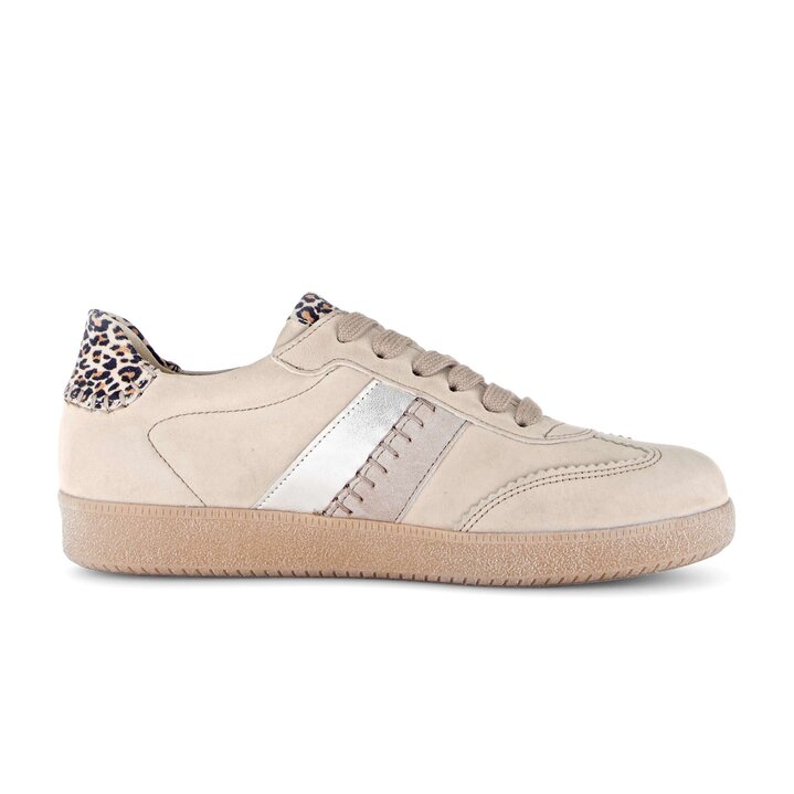 Sneaker low creme #1