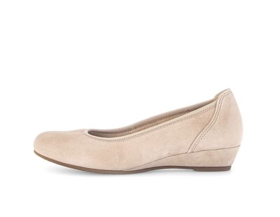 Décolleté con zeppa beige