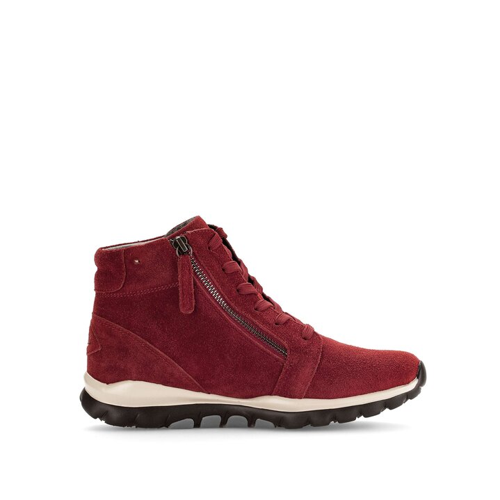 Sneaker high rot #1