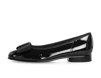 Elegante Ballerina schwarz