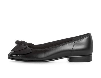 Elegante ballerina zwart